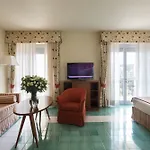 Hermitage & Dei Marmi - Starhotels Collezione 4* 马尔米堡