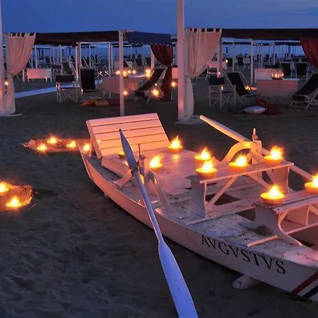 Hotel Hermitage & Dei Marmi - Starhotels Collezione 4*