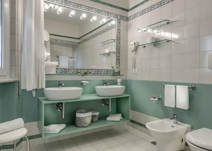 Otel Hermitage & Dei Marmi - Starhotels Collezione